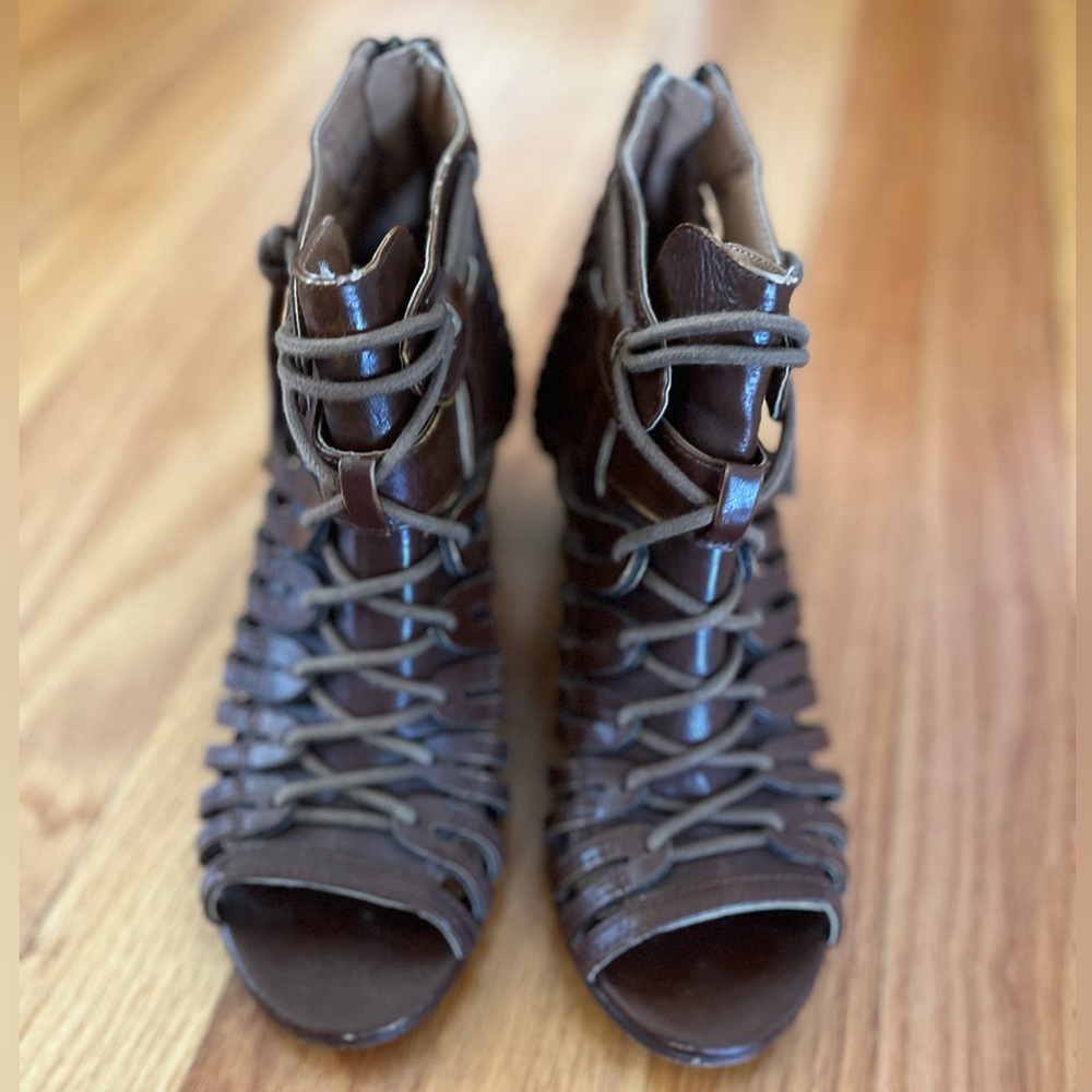 Not Rated Open Toe Heels Sandals with Zip Back and Lace Front Size 6.5 Brown